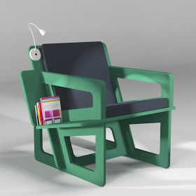 Fauteuil de lecture vert, taillé sur-mesure, dossier mi-hauteur. Liseuse en option.